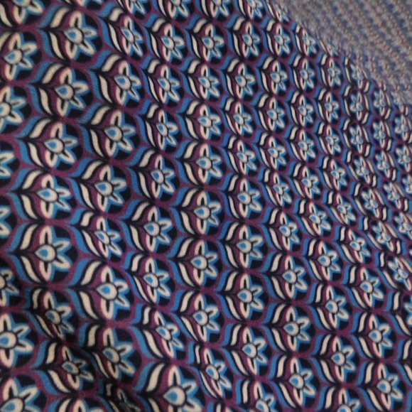 Sleeveless polyester sheath dress with ruffled hem - Picture 4 of 9